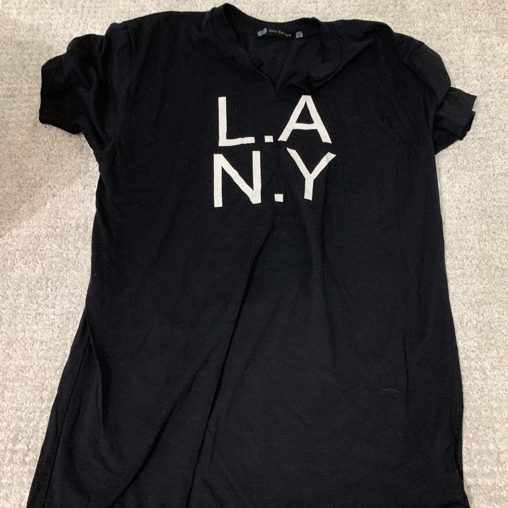 Jet by John Eshaya graphic tee